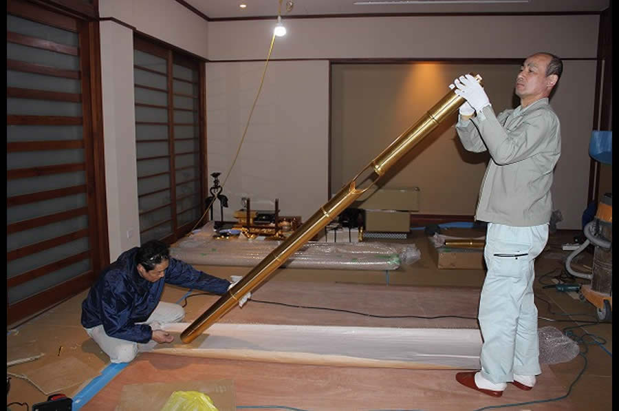 06